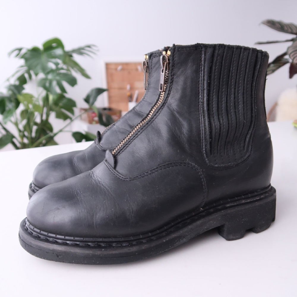 Fluevog Chelsea-Style boots sz 6